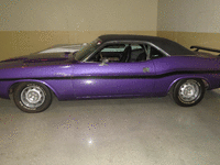 Image 10 of 30 of a 1970 DODGE CHALLENGER