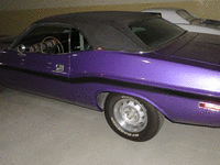Image 18 of 30 of a 1970 DODGE CHALLENGER
