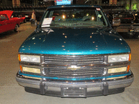 Image 4 of 15 of a 1994 CHEVROLET GMT-400
