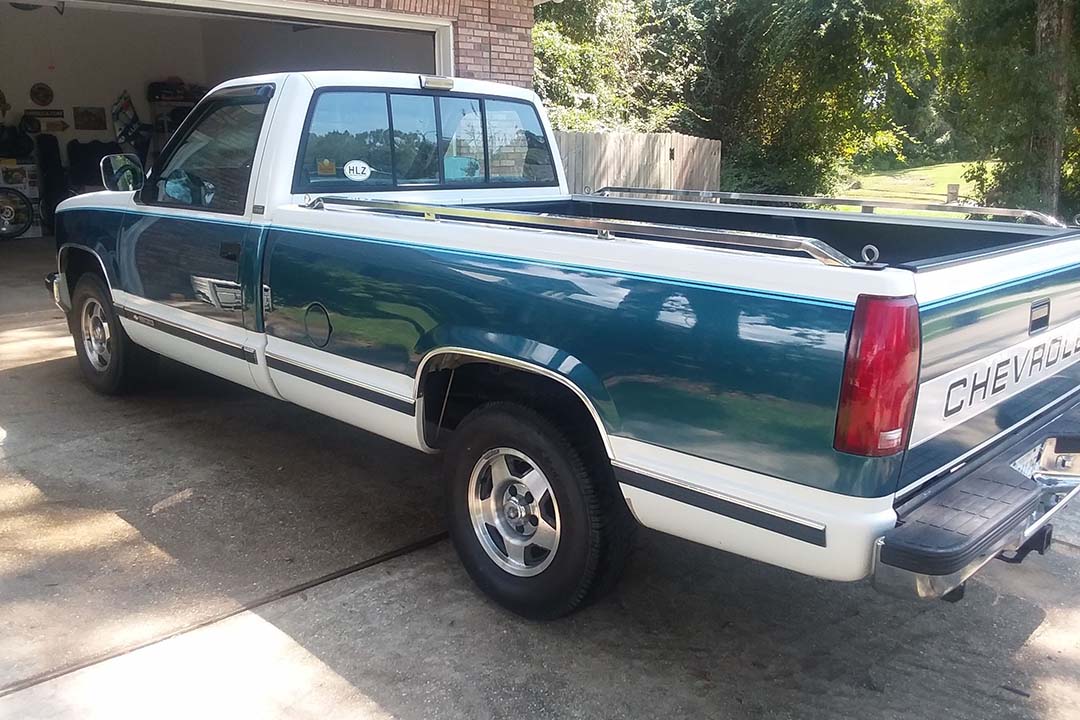 3rd Image of a 1990 CHEVROLET C1500