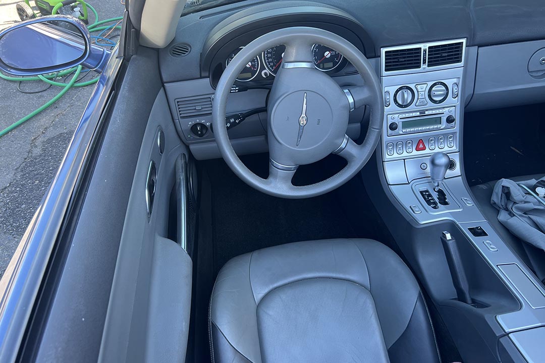3rd Image of a 2006 CHRYSLER CROSSFIRE LHD