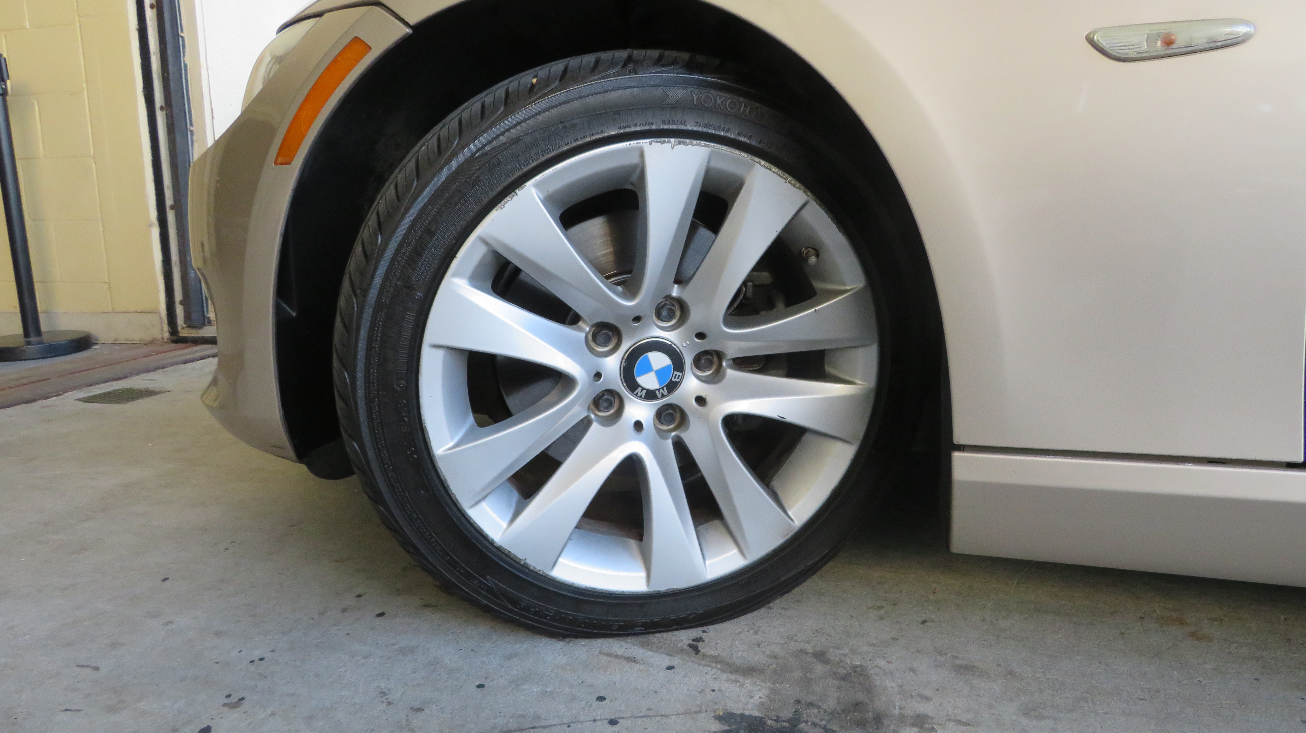 11th Image of a 2012 BMW 328I