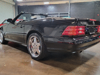 Image 4 of 22 of a 2001 MERCEDES-BENZ SL500