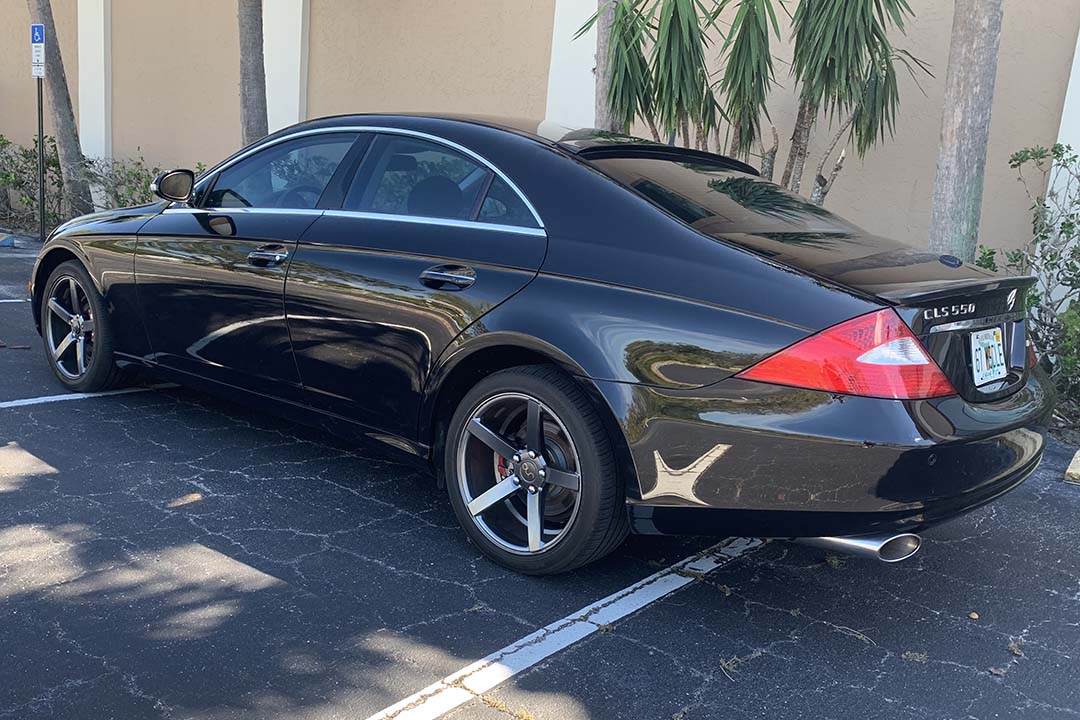 3rd Image of a 2006 MERCEDES-BENZ CLS500