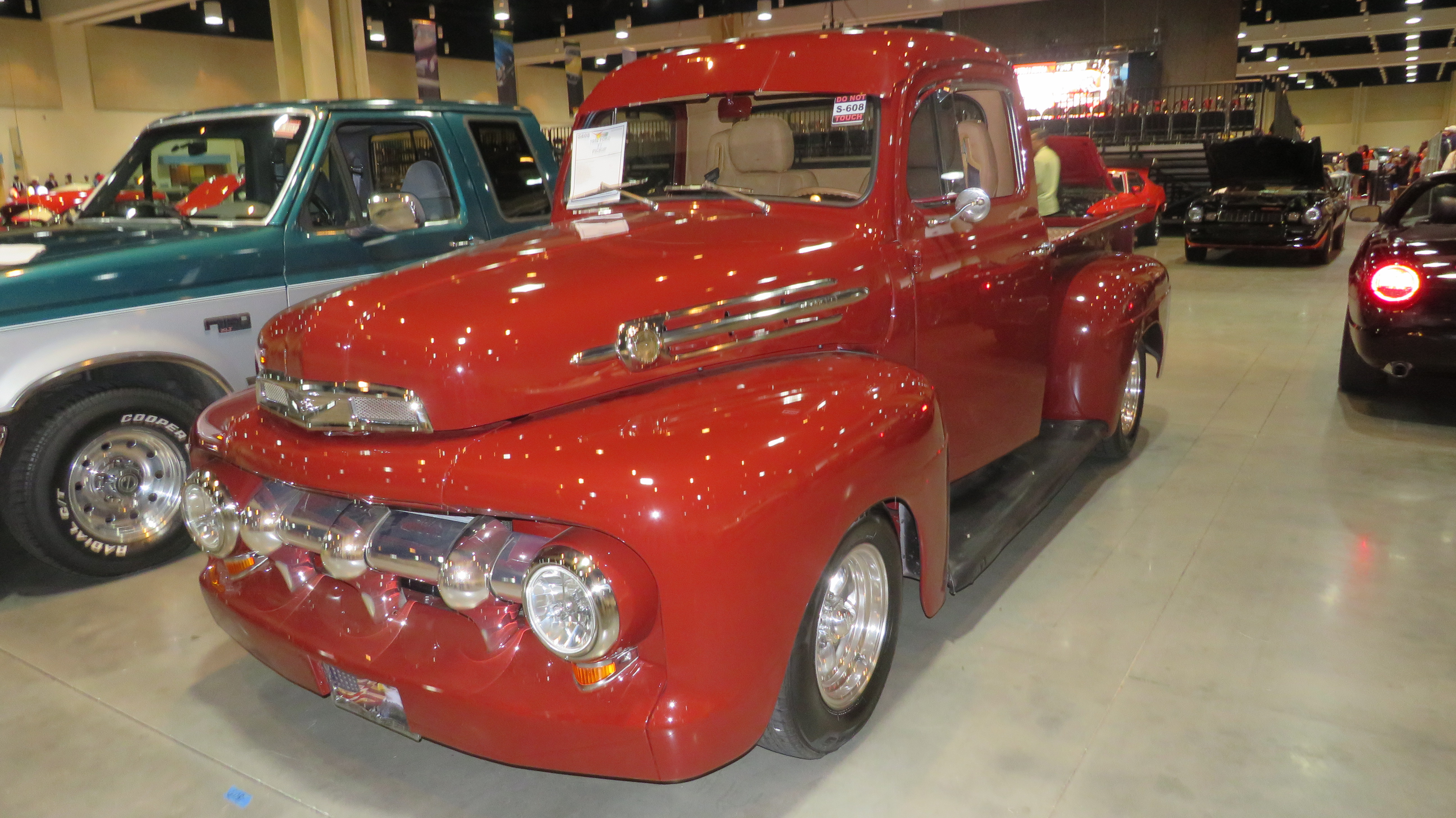 2nd Image of a 1952 FORD F1