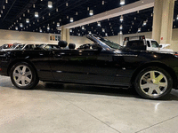 Image 4 of 30 of a 2003 FORD THUNDERBIRD