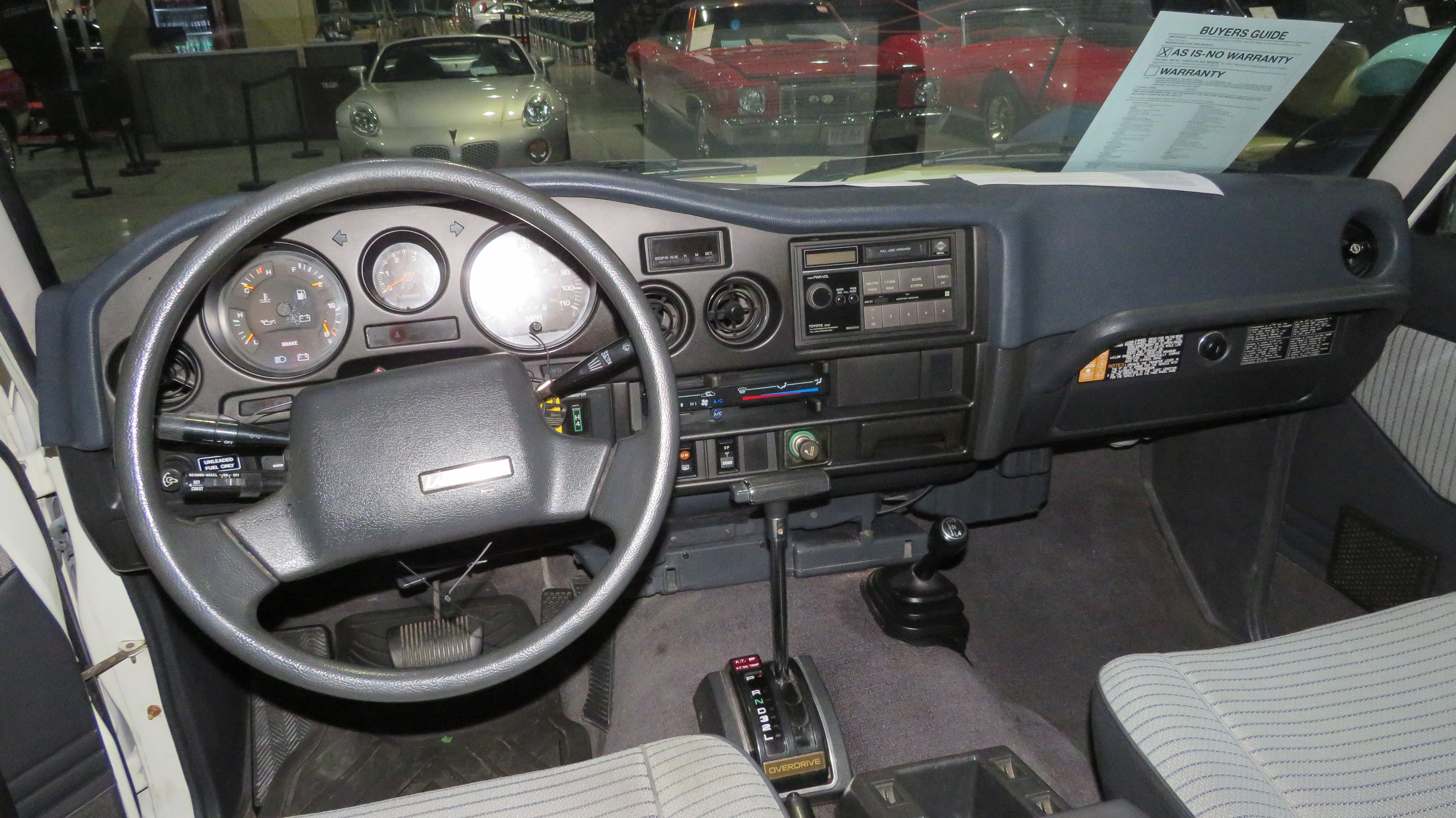 4th Image of a 1988 TOYOTA LAND CRUISER
