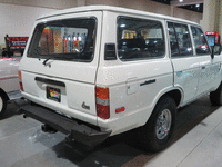 Image 9 of 12 of a 1988 TOYOTA LAND CRUISER