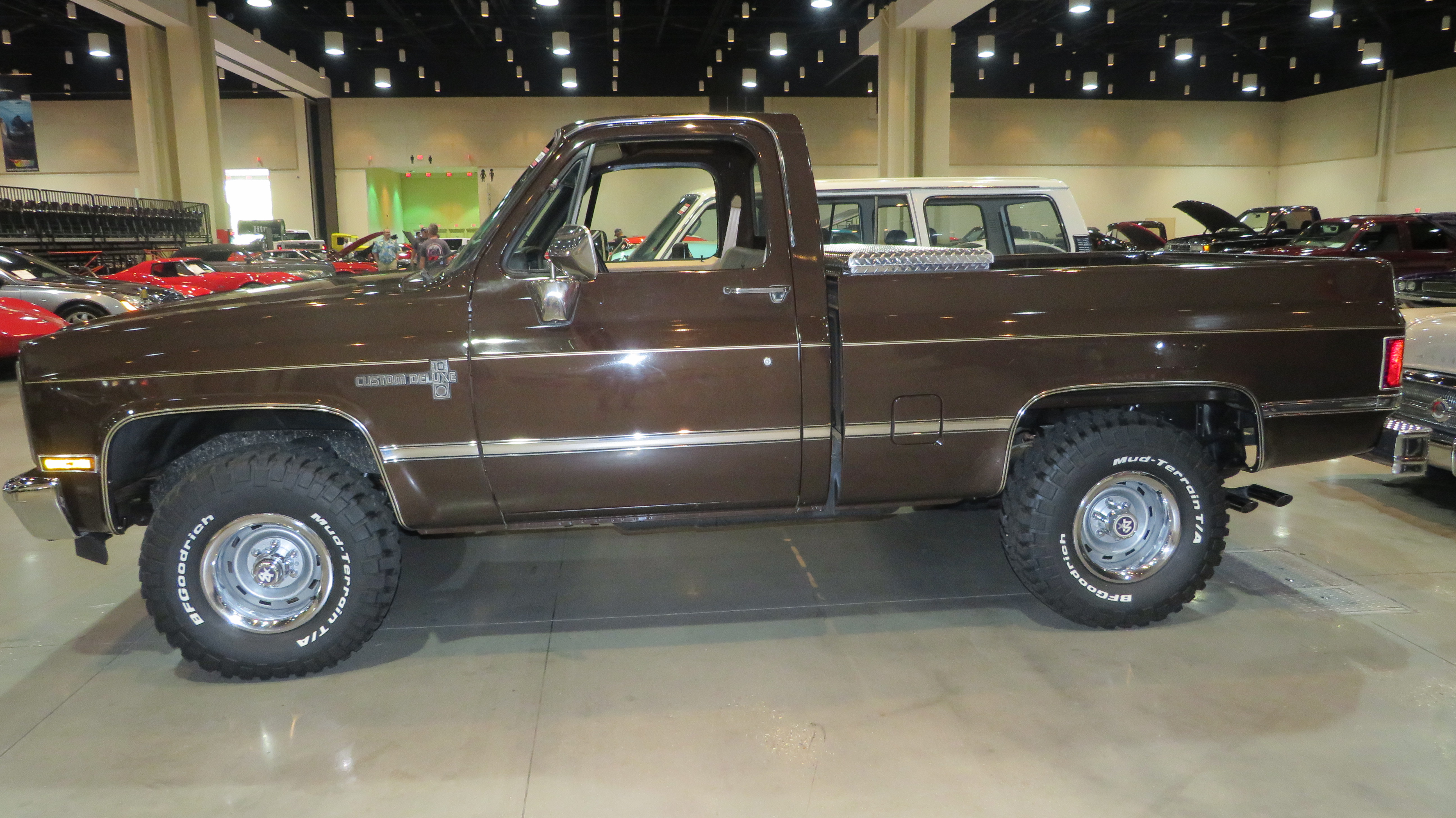 3rd Image of a 1986 CHEVROLET K10
