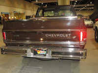 Image 11 of 14 of a 1986 CHEVROLET K10