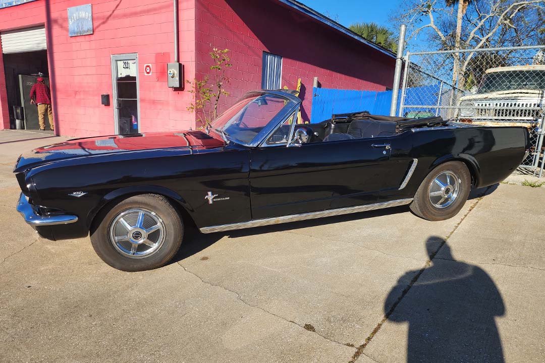 1st Image of a 1964 FORD MUSTANG