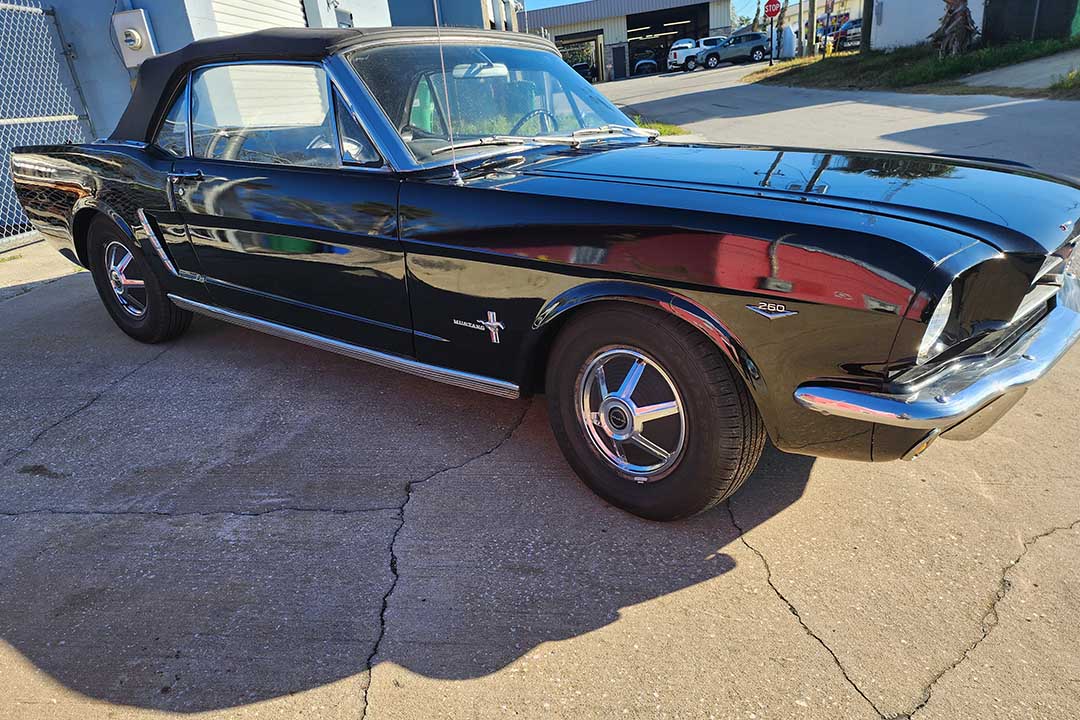 3rd Image of a 1964 FORD MUSTANG
