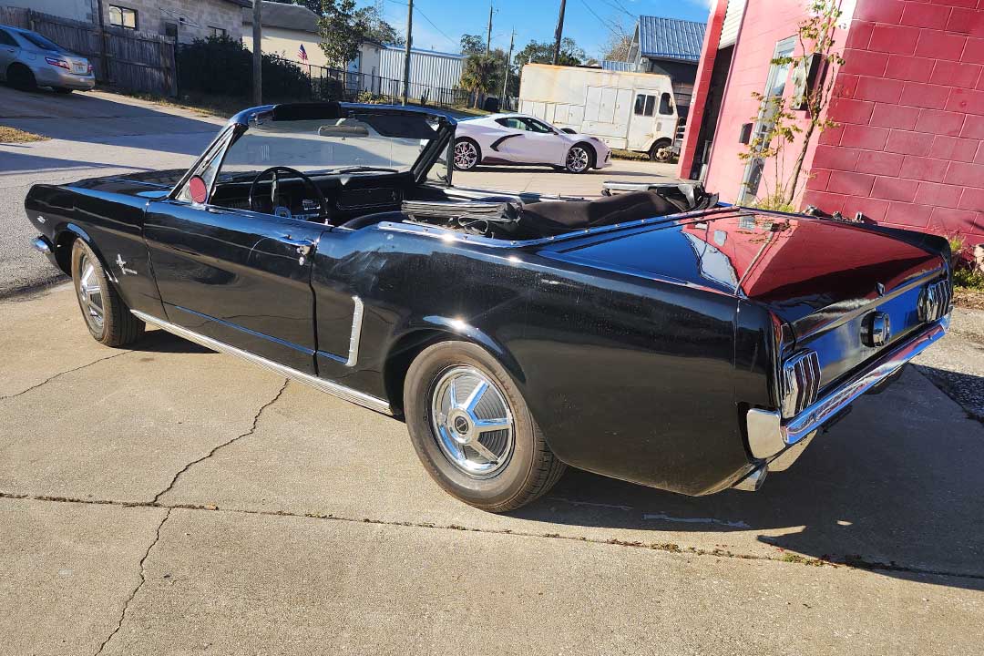 4th Image of a 1964 FORD MUSTANG