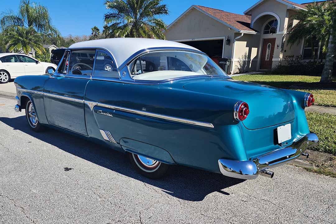 5th Image of a 1954 FORD CRESTLINER CROWN VICTORIA