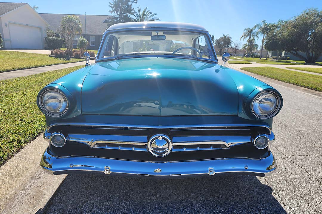 7th Image of a 1954 FORD CRESTLINER CROWN VICTORIA