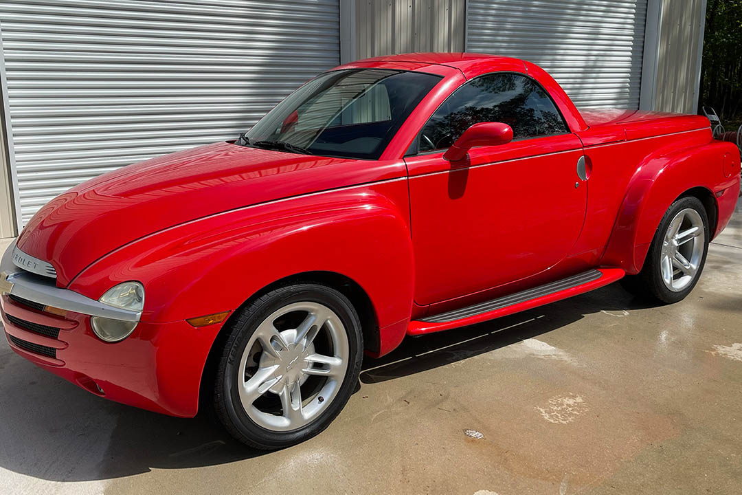 1st Image of a 2003 CHEVROLET SSR