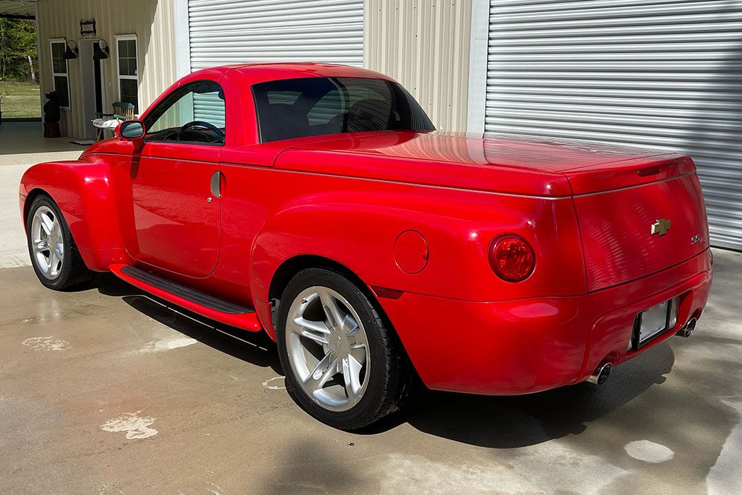 2nd Image of a 2003 CHEVROLET SSR