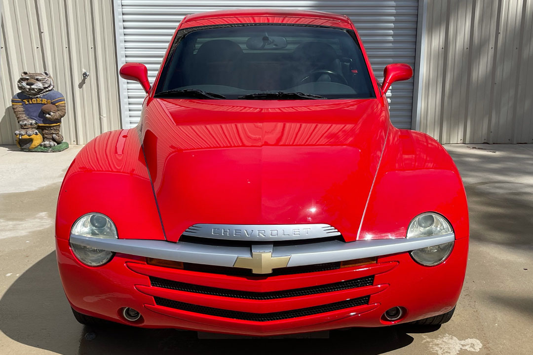 6th Image of a 2003 CHEVROLET SSR