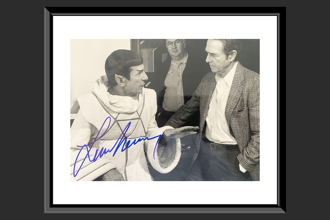 0th Image of a N/A STAR TREK LEONARD NIMOY SIGNED PHOTO