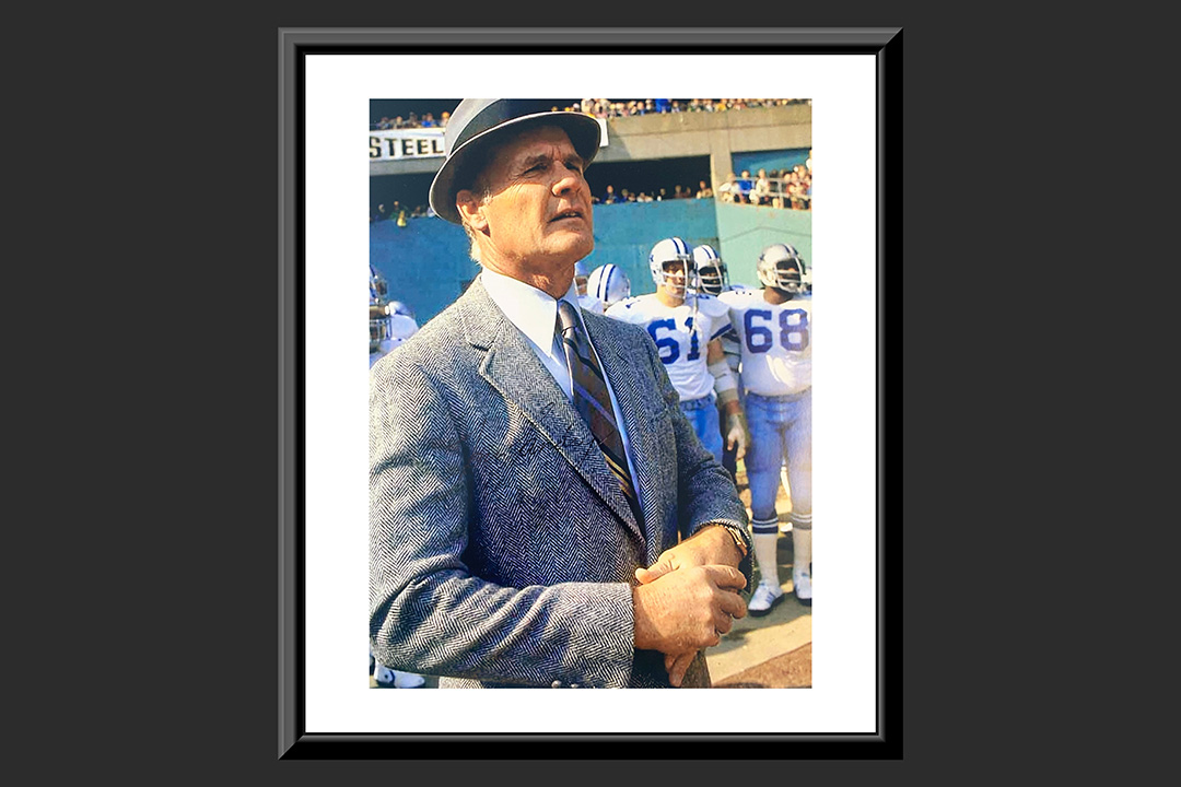 0th Image of a N/A TOM LANDRY TOM LANDRY SIGNED PHOTO