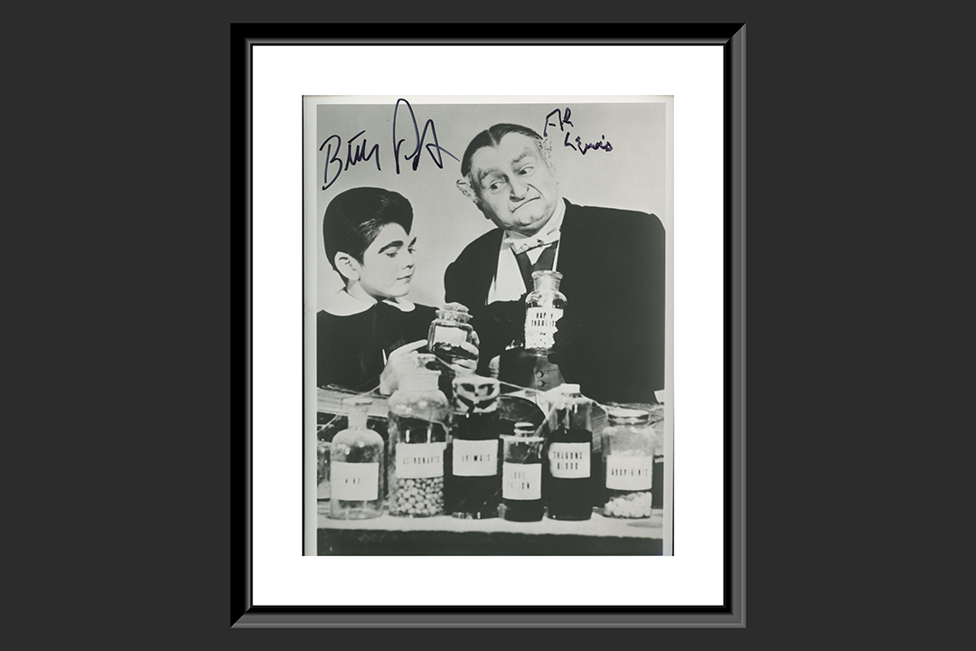 0th Image of a N/A THE MUNSTERS SIGNED PHOTO