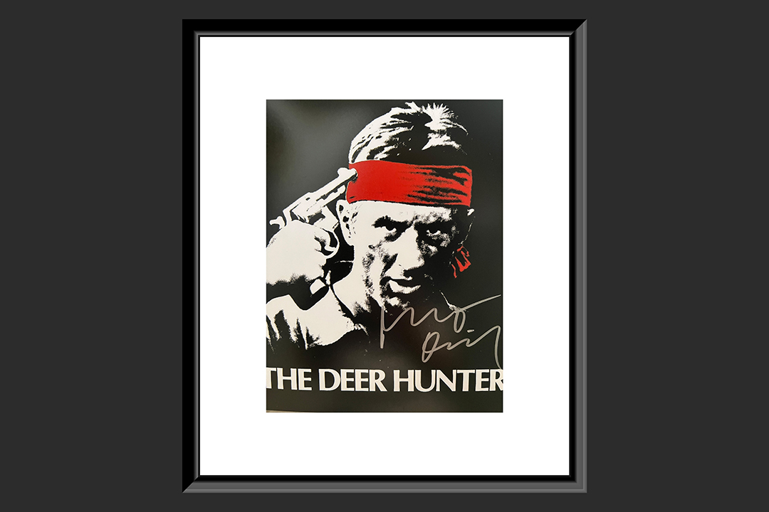 0th Image of a N/A THE DEER HUNTER ROBERT DE NIRO SIGNED PHOTO