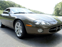 Image 4 of 16 of a 2001 JAGUAR XK8 XK