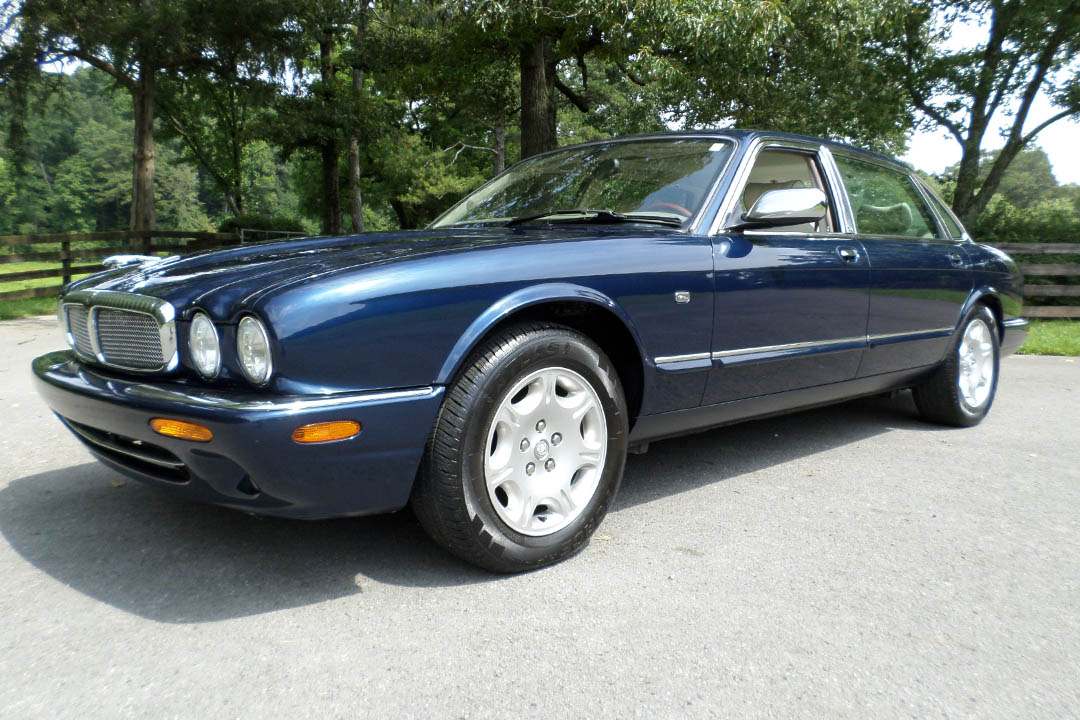 0th Image of a 2002 JAGUAR XJ8 XJ VANDEN PLAS