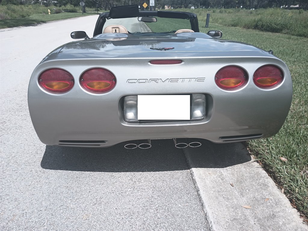 3rd Image of a 2000 CHEVROLET CORVETTE