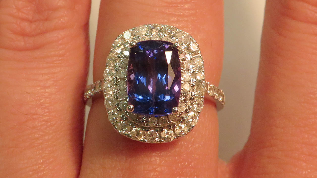 3rd Image of a N/A 18K GLD TANZANITE DIAMOND