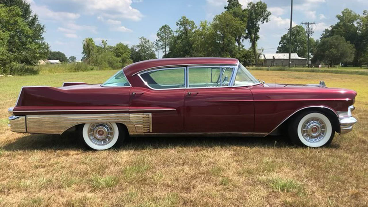 3rd Image of a 1957 CADILLAC SEDAN