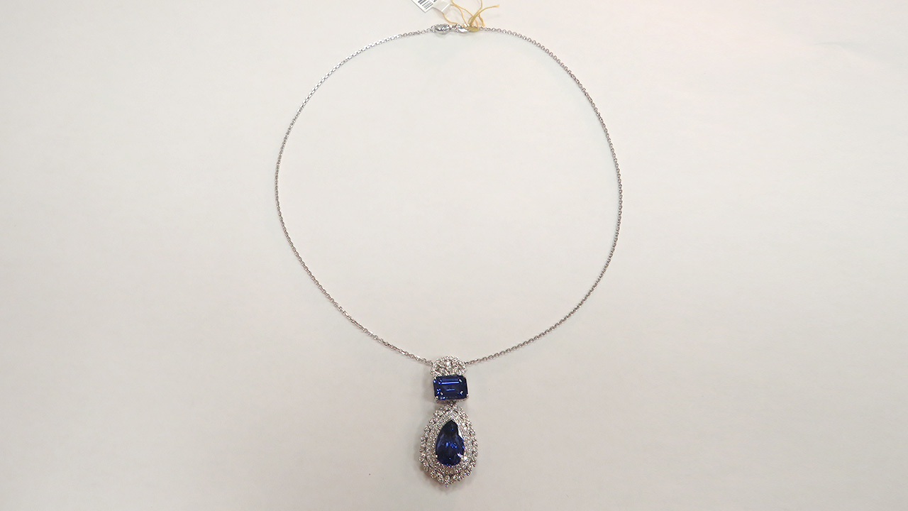 0th Image of a N/A NATURAL TANZANITE ZOISITE AND DIAMONSD PENDANT WITH GOLD CHAIN