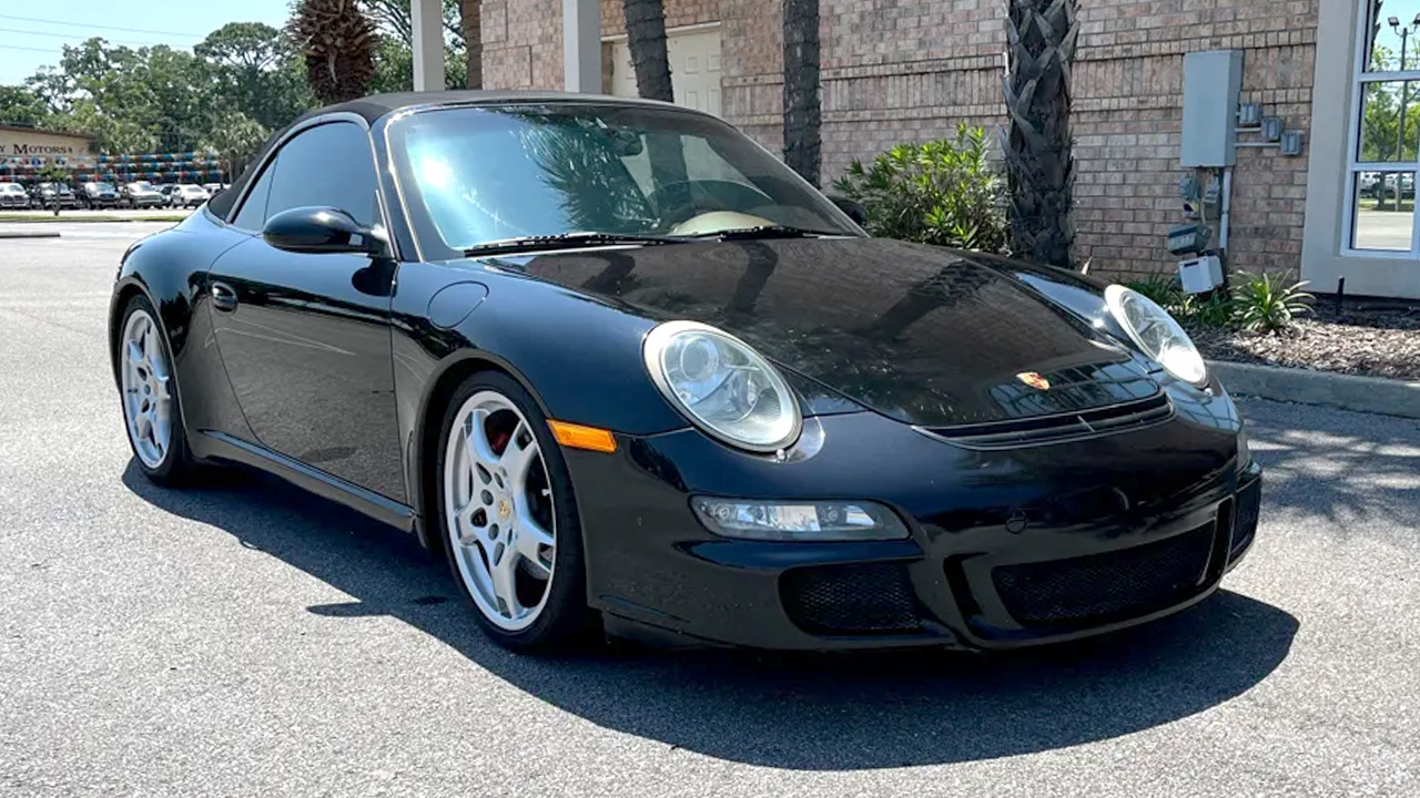 3rd Image of a 2007 PORSCHE 911 CARRERA S