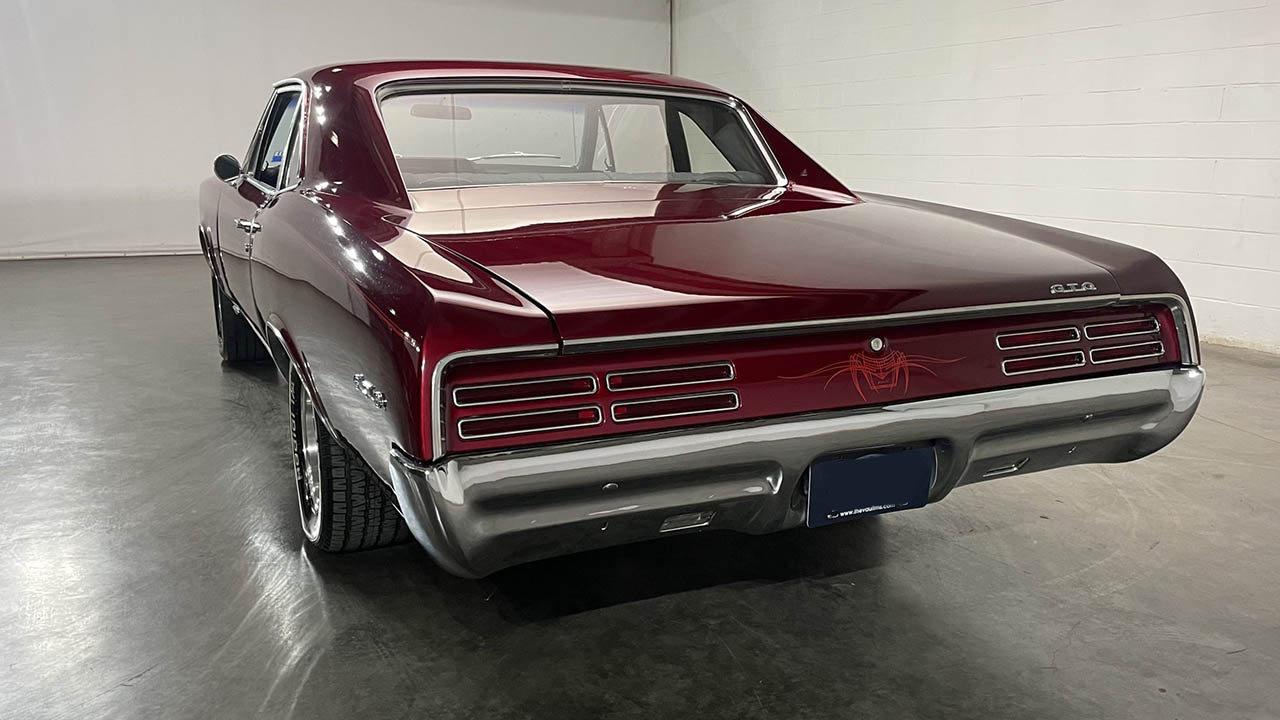 3rd Image of a 1967 PONTIAC GTO