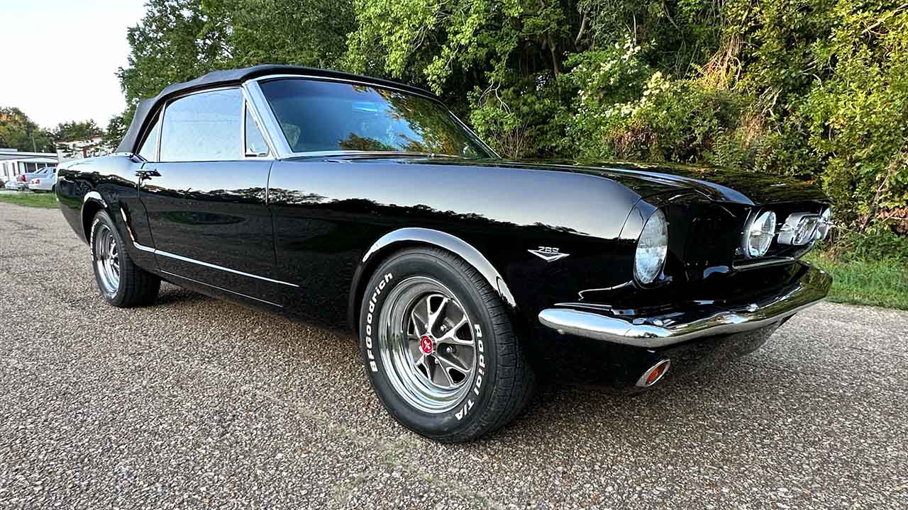 1st Image of a 1966 FORD MUSTANG