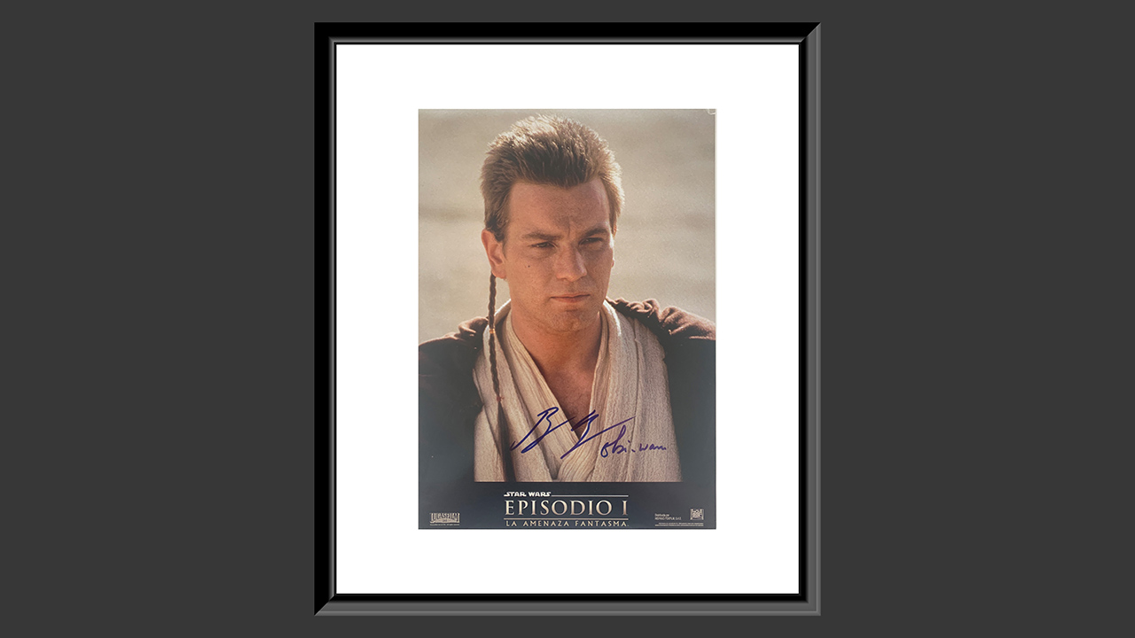 0th Image of a N/A STAR WARS: EPISODE I EWAN MCGREGOR SIGNED MOVIE PHOTO (SPANISH VERSION)