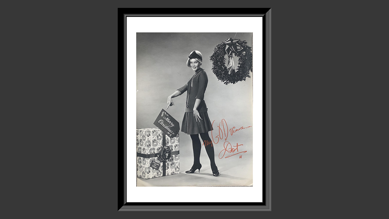 0th Image of a N/A DOROTHY PROVINE SIGNED PHOTO