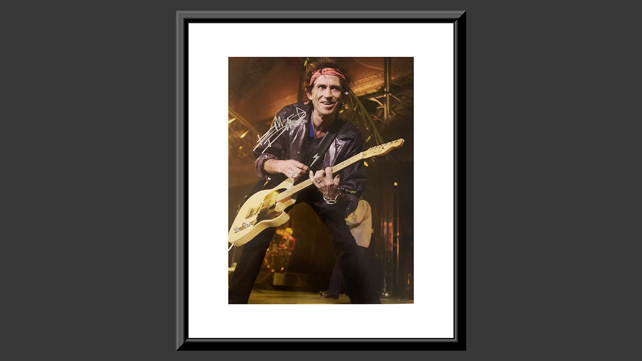 0th Image of a N/A KEITH RICHARDS SIGNED PHOTO