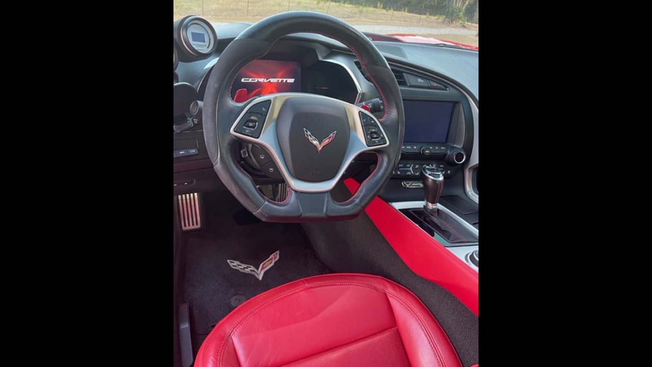 6th Image of a 2015 CHEVROLET CORVETTE STINGRAY Z51 2LT