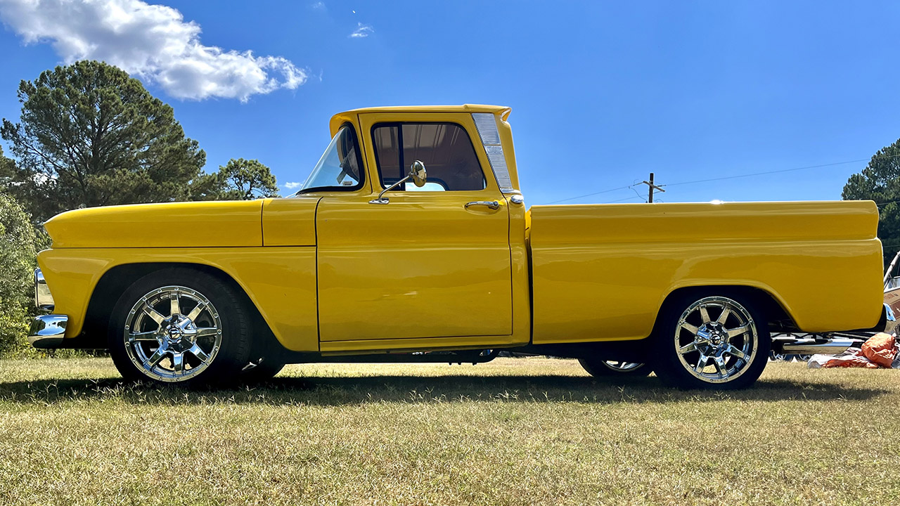 3rd Image of a 1963 CHEVROLET SHORT BED