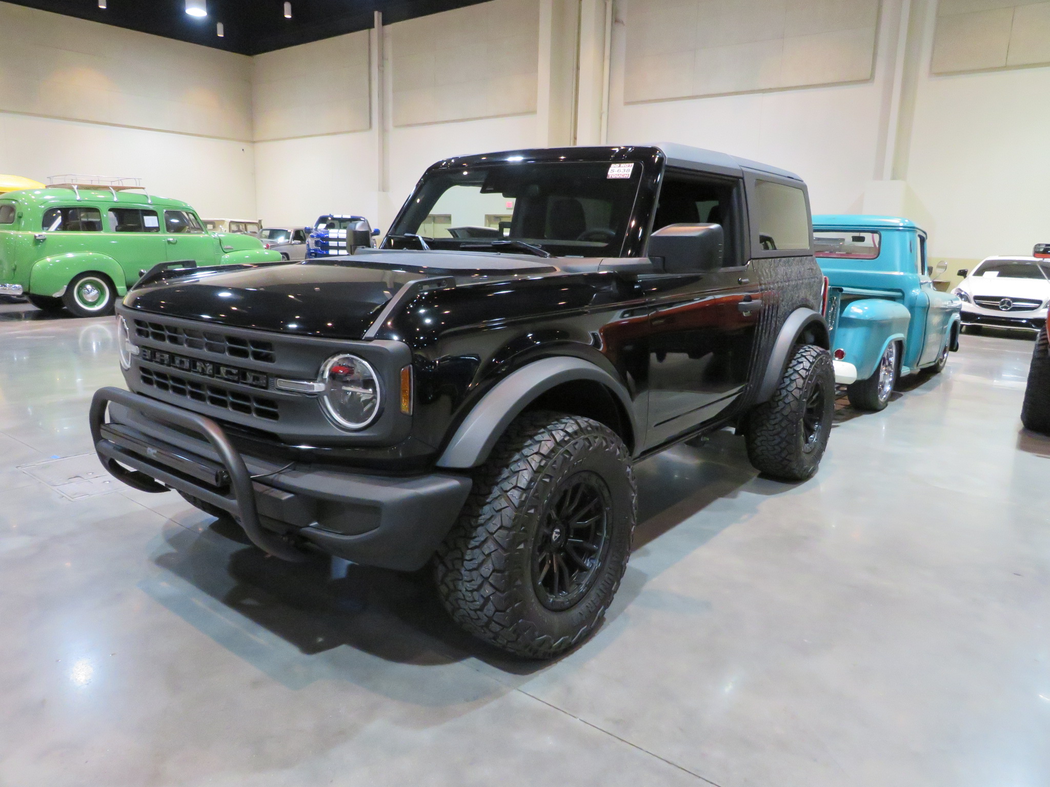 0th Image of a 2022 FORD BRONCO