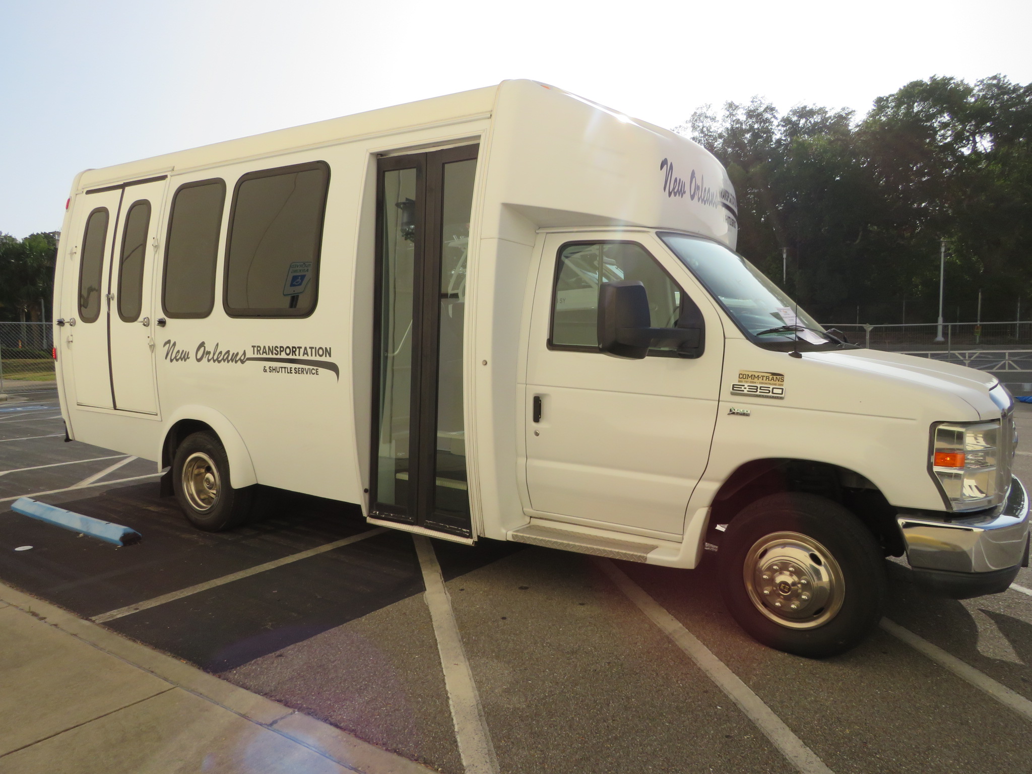 10th Image of a 2014 FORD ECONOLINE E350 SUPER DUTY