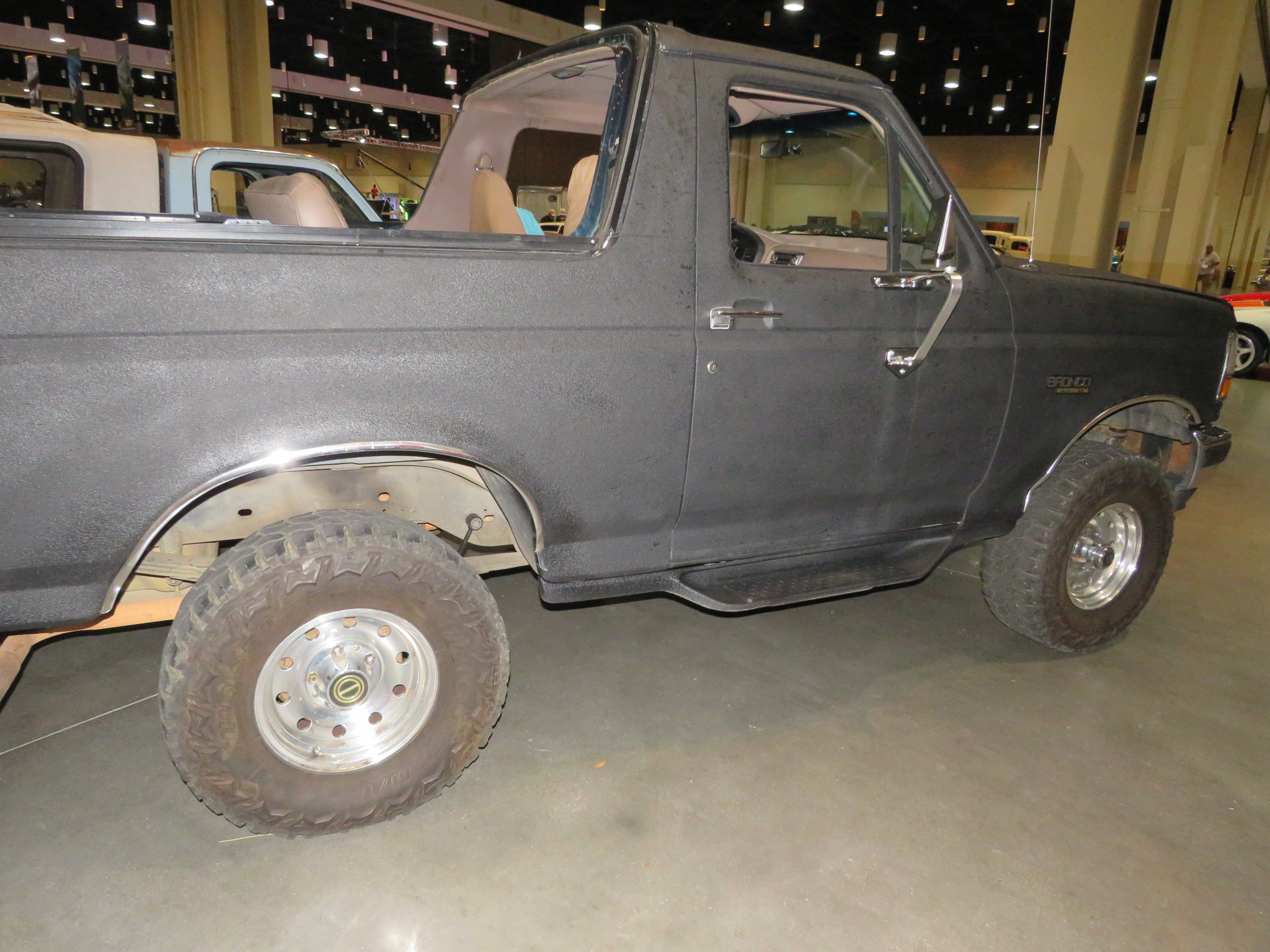 9th Image of a 1995 FORD BRONCO EDDIE BAUER