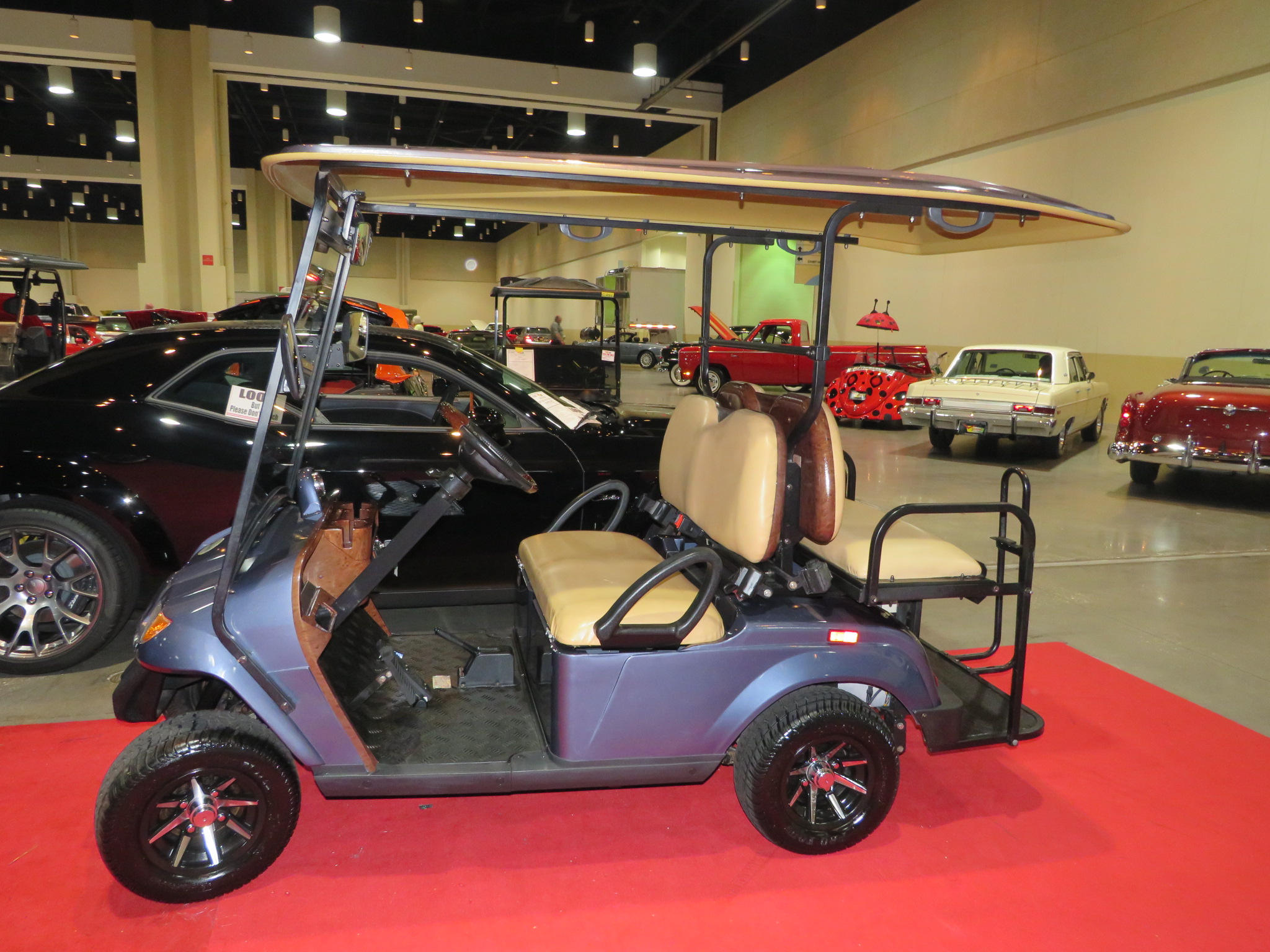 2nd Image of a 2019 BINTELLI GOLF CART