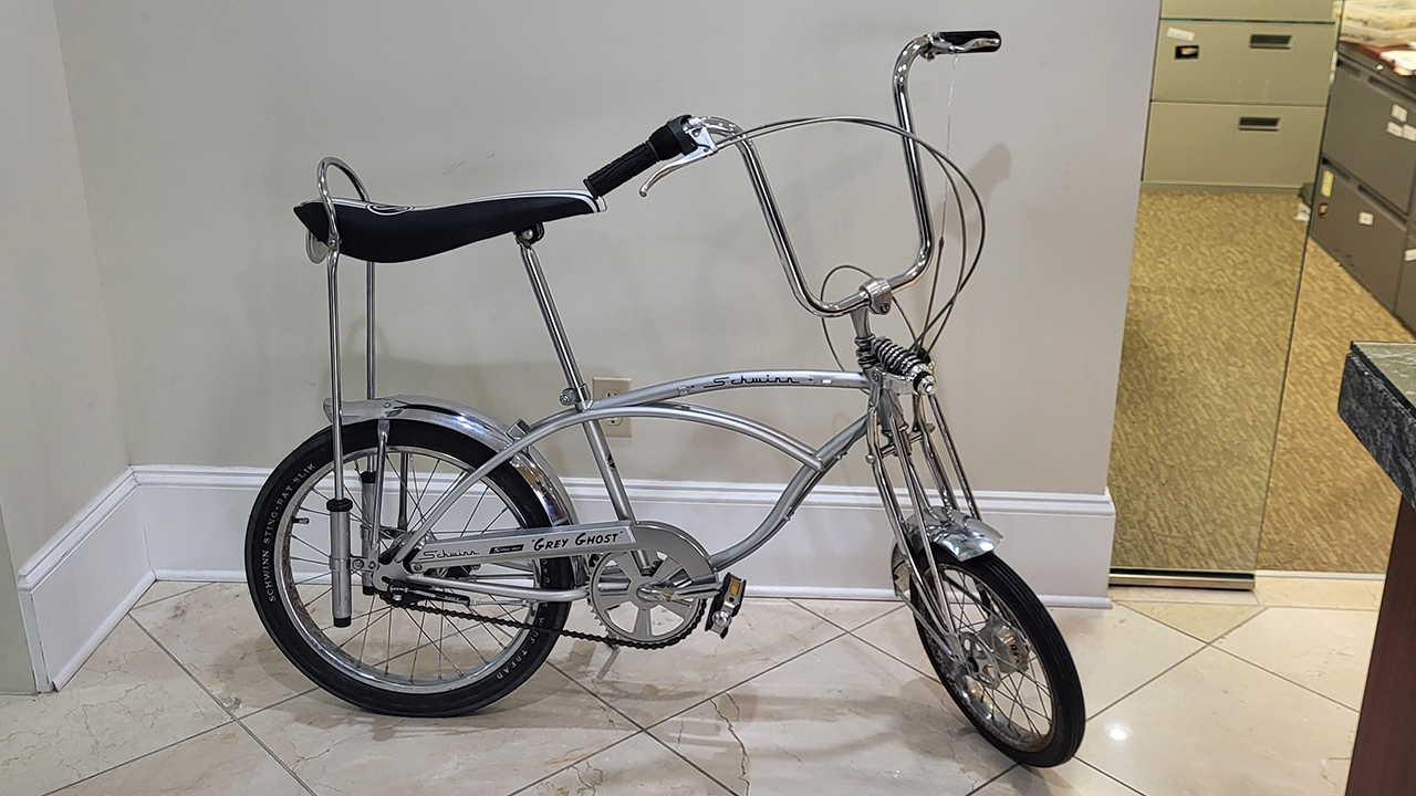 5th Image of a 1971 SCHWINN STING RAY