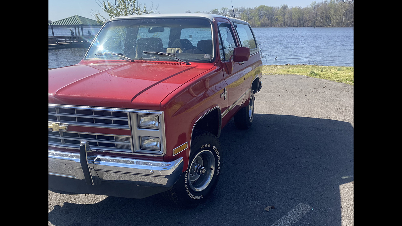 1st Image of a 1985 CHEVROLET BLAZER