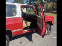 Image 7 of 15 of a 1985 CHEVROLET BLAZER