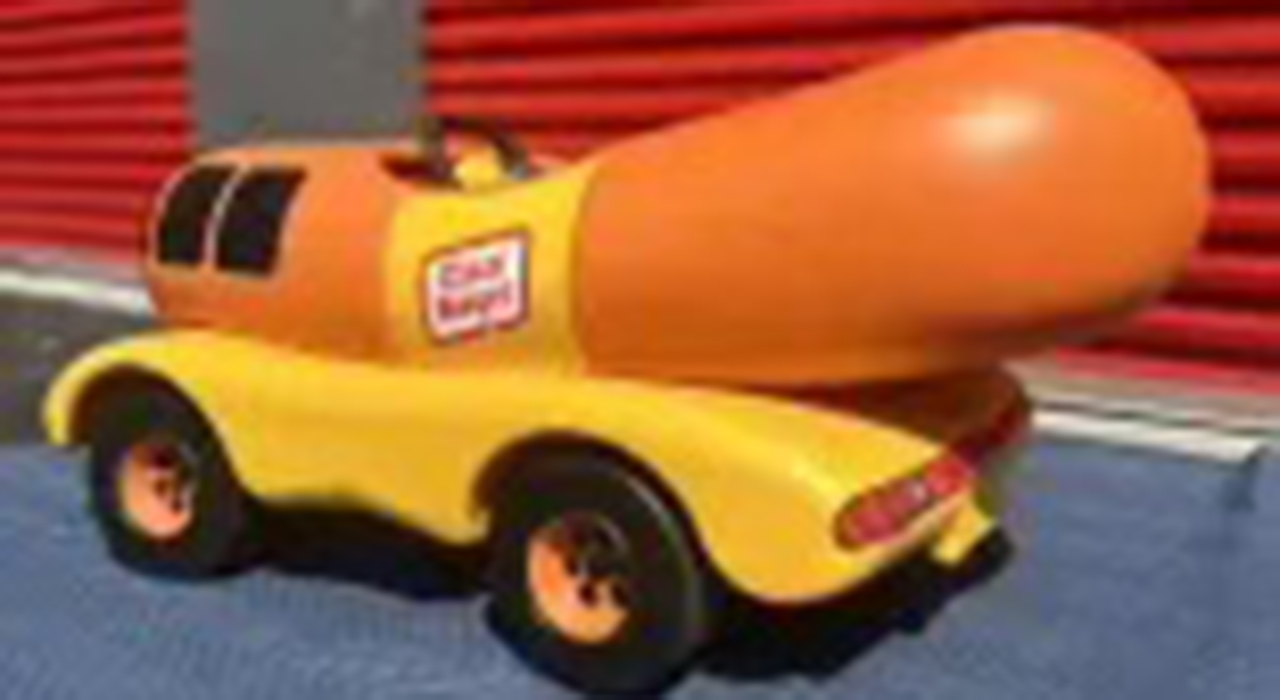 4th Image of a N/A OSCAR MEYER WEINERMOBILE