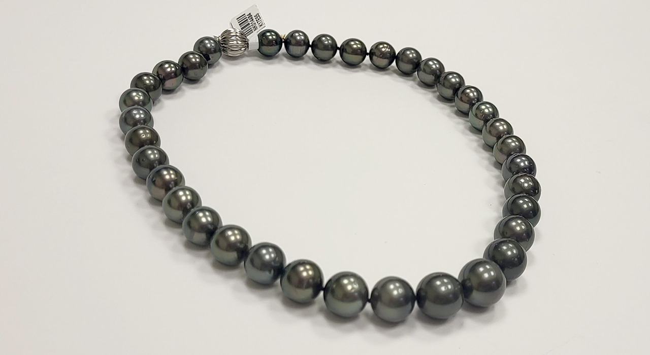 4th Image of a N/A TAHITIAN PEARL