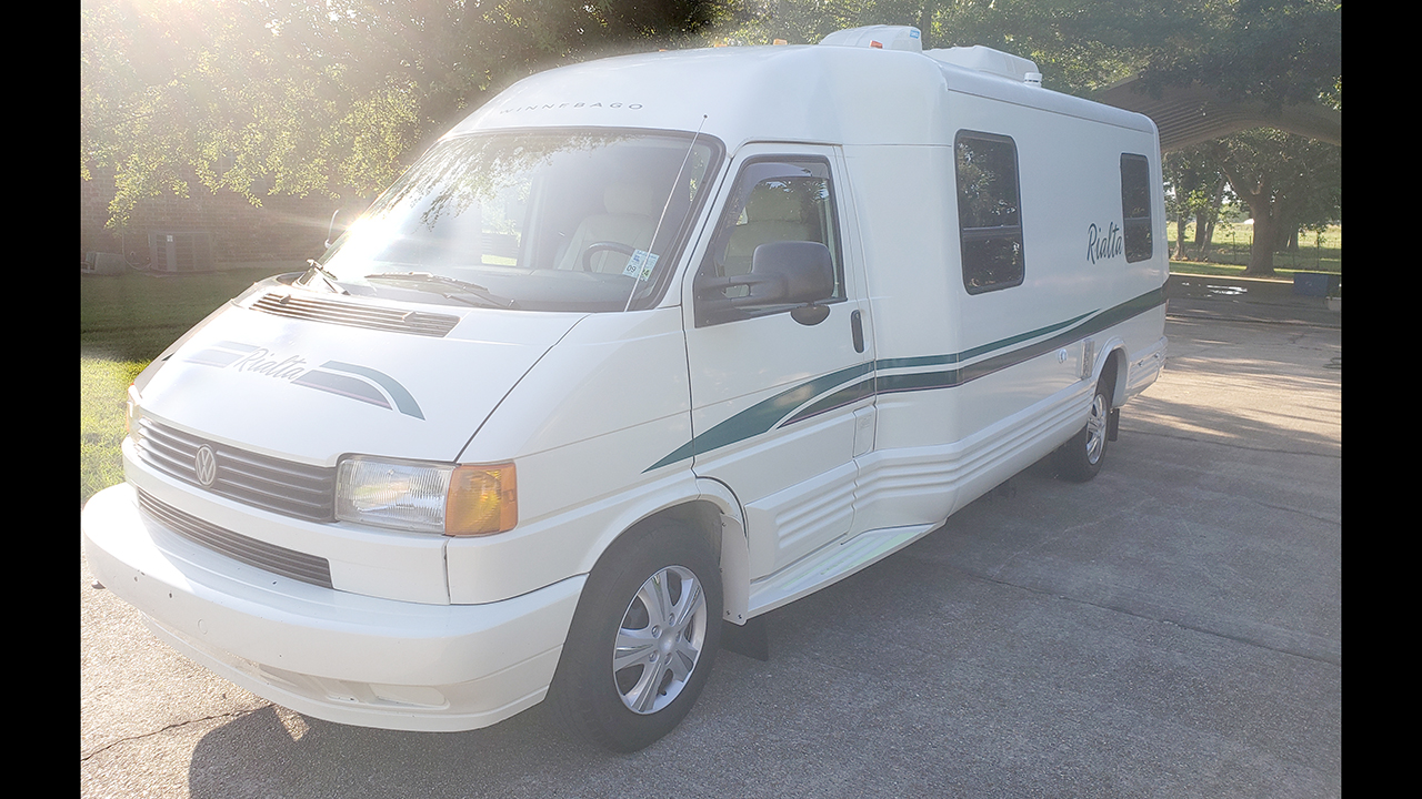 0th Image of a 1996 WINNEBAGO RIALTA